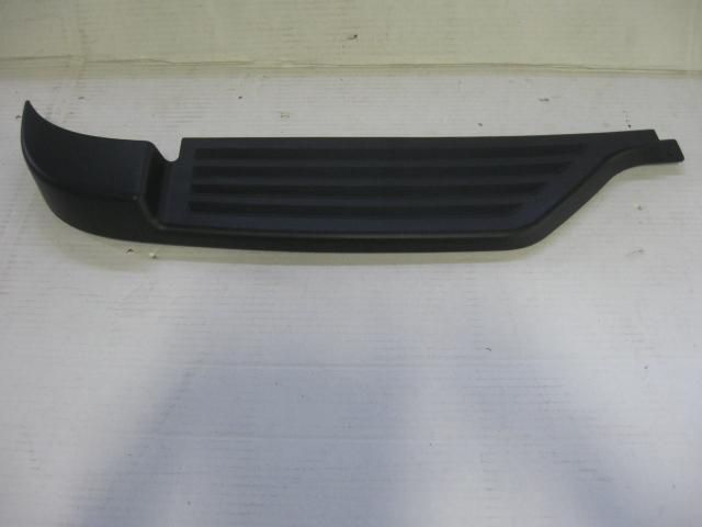 55077943AA BUMPER STEP PAD, LH (DRIVER Plan Image