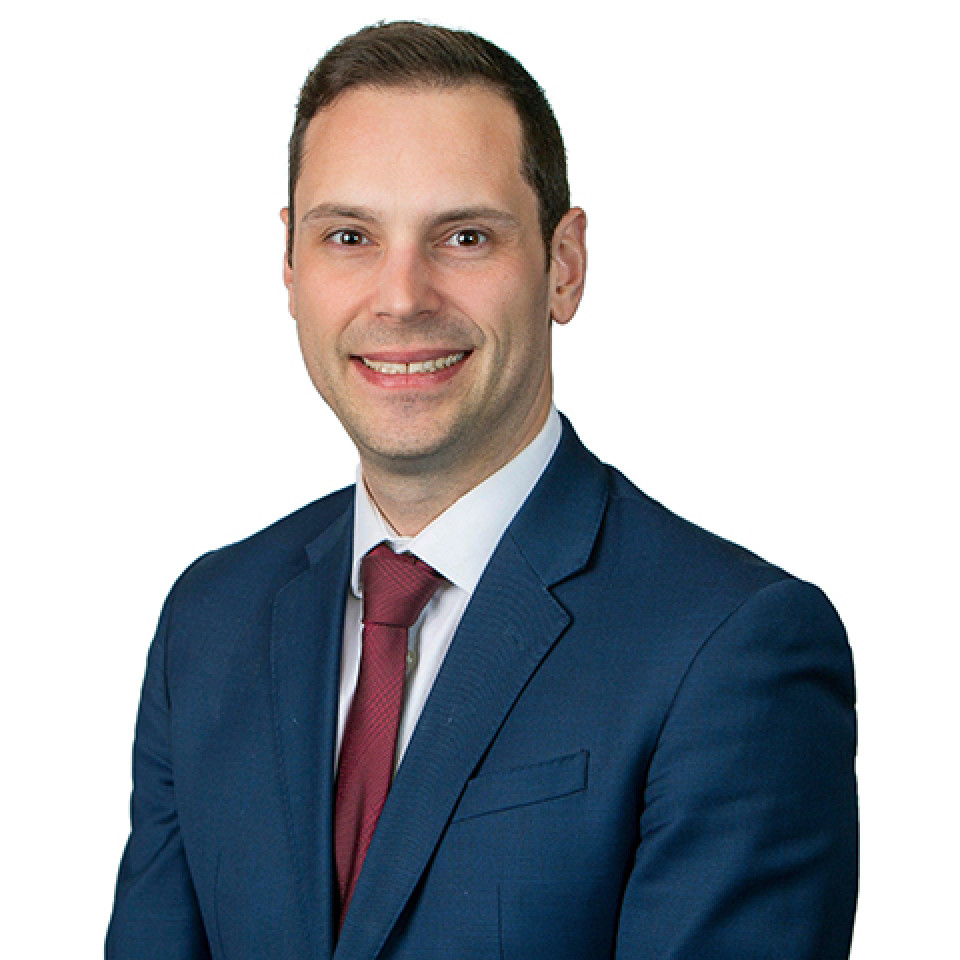 Alberta Considers Private Surgery Vouchers as Wait Times Crisis Deepens