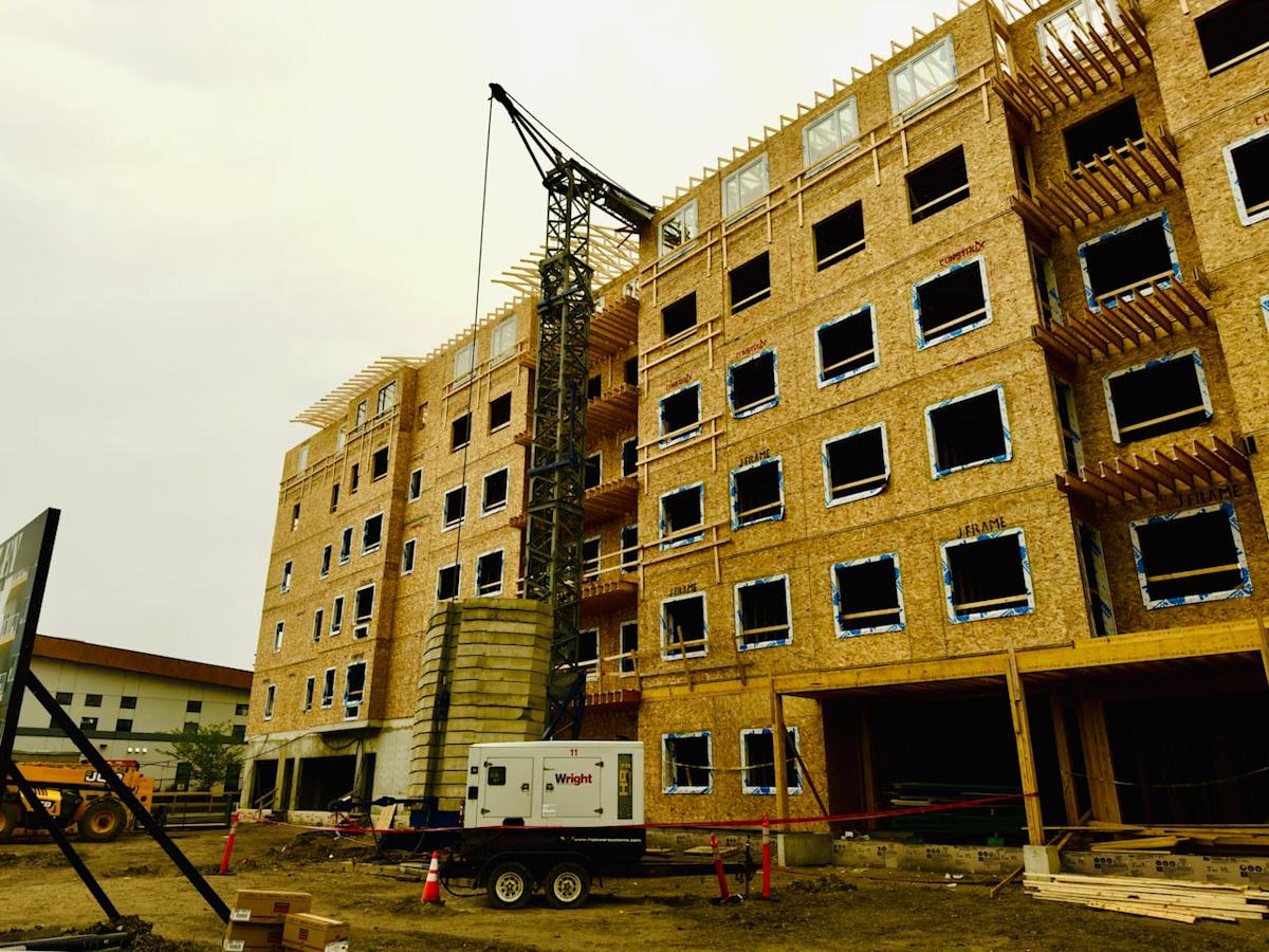 Alberta Housing Market Surges Without Rent Controls as Construction Booms