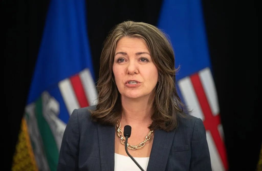 Alberta Municipalities Confront Premier Smith Over Frozen Community Support Funding