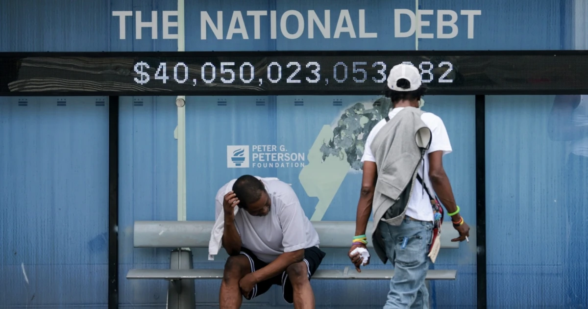 Americans Frustrated as National Debt Hits $40 Trillion: 'Nothing Has Changed'