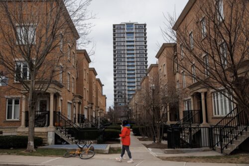 Banking Regulator Warns 150,000 Canadians Could Face Mortgage Refinancing Crisis