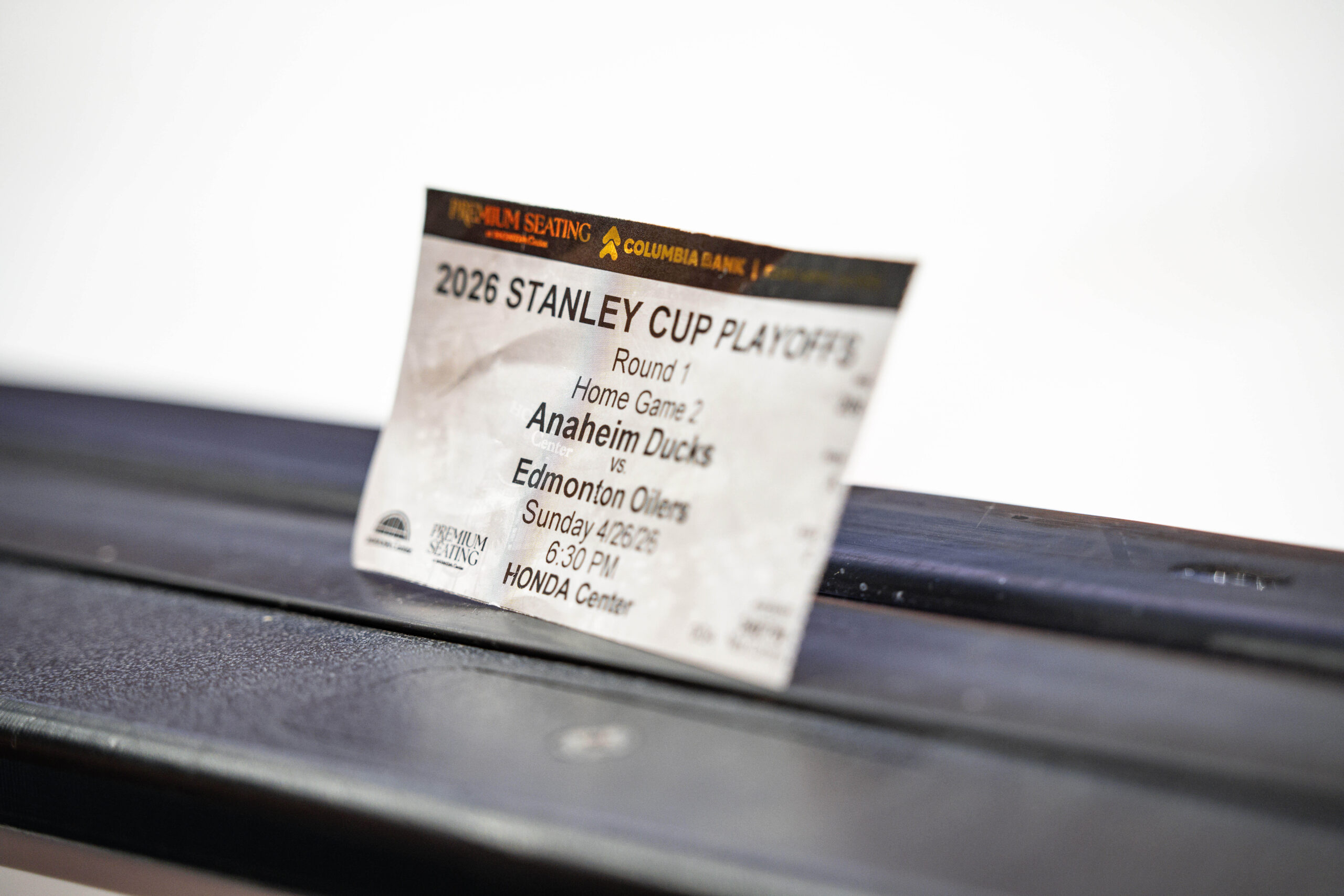 Controversial OT Goal Reignites NHL Officiating Debate as Oilers-Ducks Series Heats Up