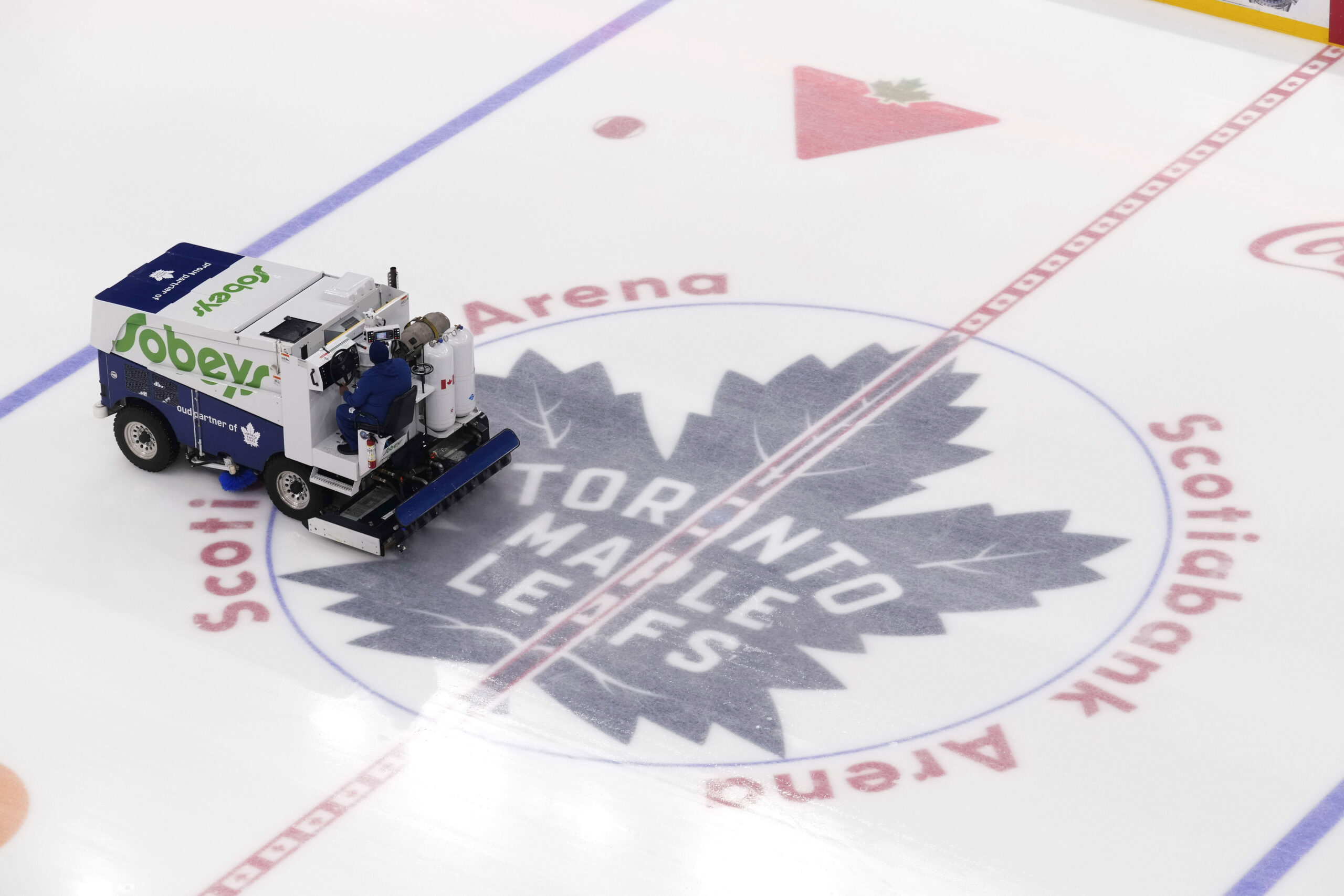 Former Edmonton Oilers Analytics Minds Emerge as Top Candidates for Toronto Maple Leafs GM Role