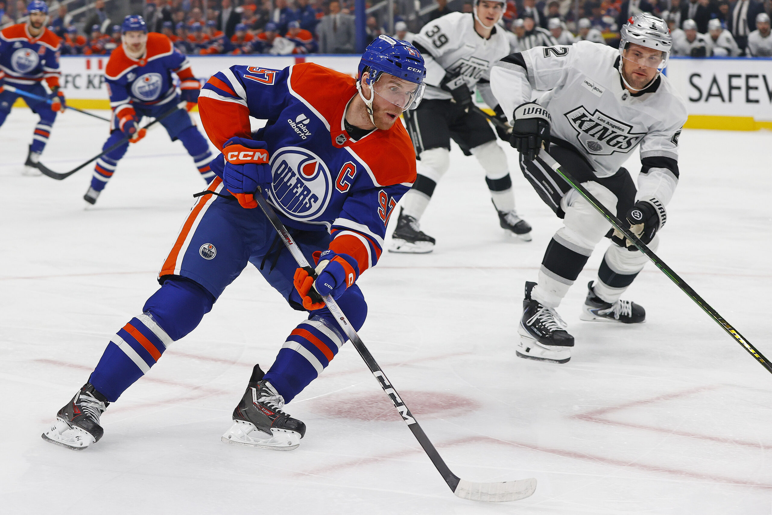 McDavid's Next Payday: NHL Agents Predict $20M+ Contract in Two Years