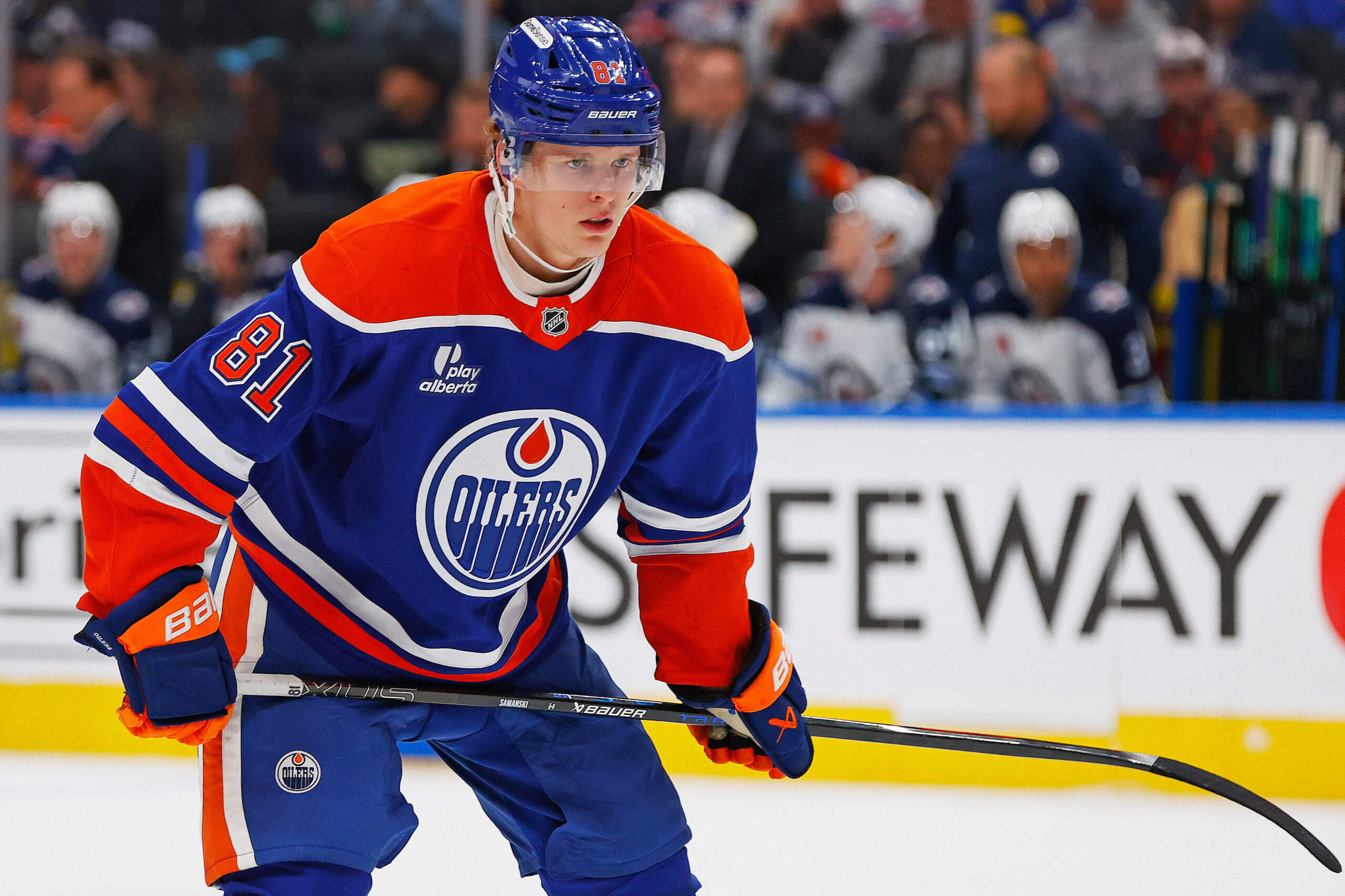 Oilers Shake Up Lineup for Game 2: Young Star Samanski Set for Playoff Debut