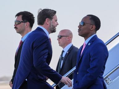 US Vice President Vance Meets Pakistani PM as Iran Ceasefire Negotiations Advance in Islamabad